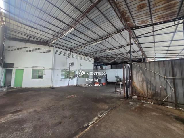 For Rent 2 Storey House Bandar Dato Onn PM / What'sApp Now 017 761 8 Rental RM 2000