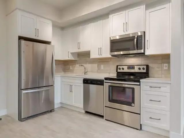 For Rent 2.5 Bedroom Apartment Calgary AB DS103150721