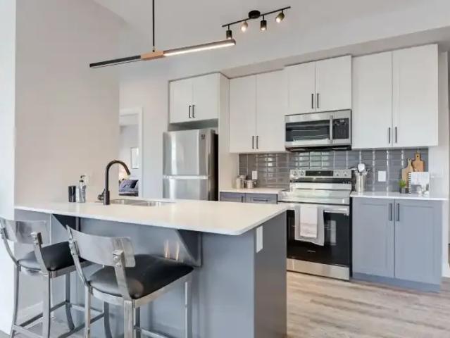 For Rent 2.5 Bedroom Apartment Kitchener ON DS104875781