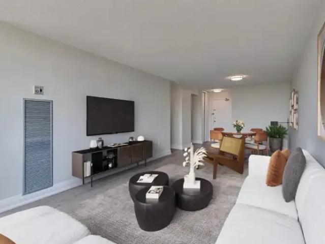 For Rent 2.5 Bedroom Apartment Scarborough ON DS102950887