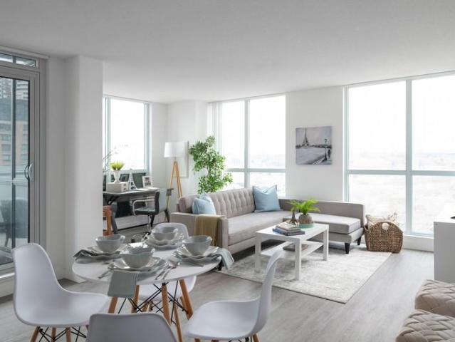 For Rent 2.5 Bedroom Apartment Toronto ON DS96587131
