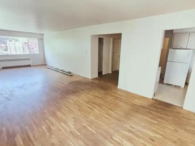 For Rent 2.5 Bedroom Apartment Vancouver BC DS104972158
