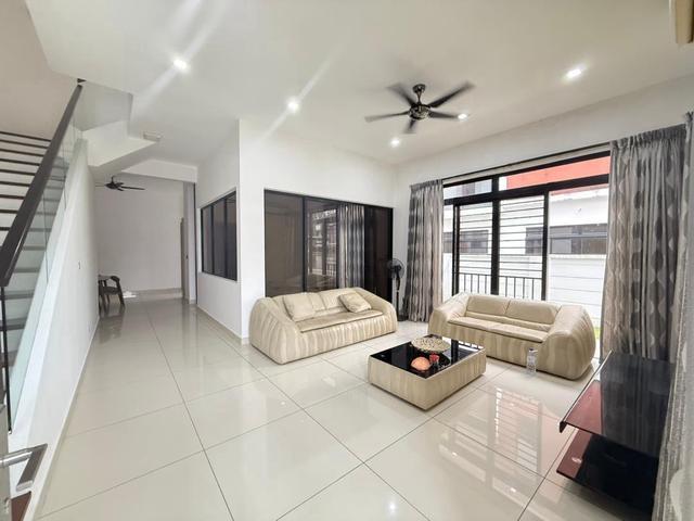 For Rent 2Storey Cluster Canal Garden South Horizon Hills