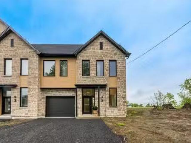 Just in! 31 BR 5 Rue Loiselle, Saint Mathias Sur Richelieu, QC.