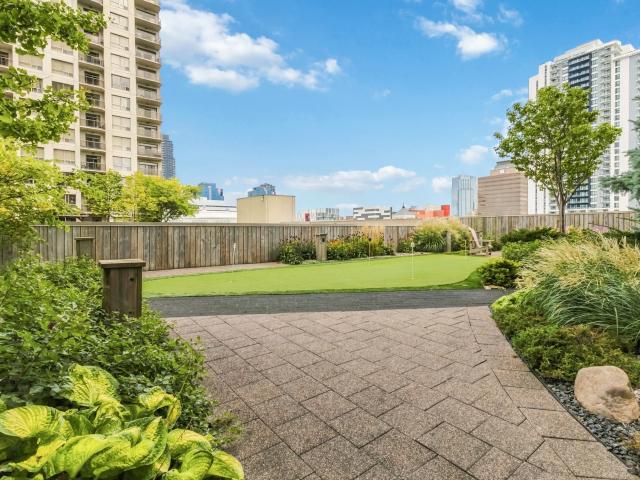 FOR RENT: 330 Ridout St North #2704