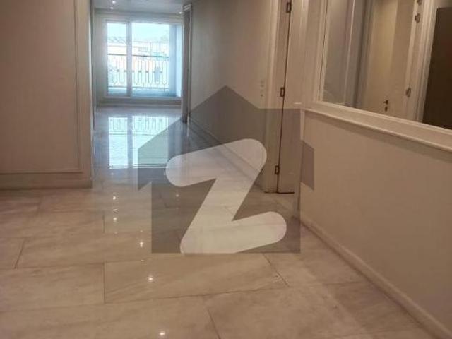 For Rent 3 Bed Luxrious Flat In The Heart Of Lahore Gulberg