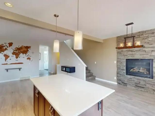 For Rent 3 Bedroom Condo Cochrane AB DS104224425