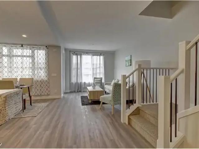 For Rent 3 Bedroom Condo Calgary AB DS103694949