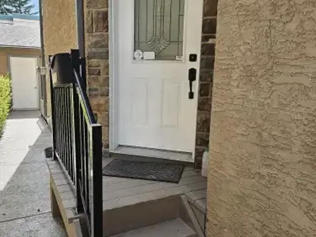 For Rent 3 Bedroom Condo Calgary AB DS104141497