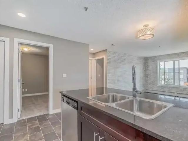 For Rent 3 Bedroom Condo Calgary AB DS104106729