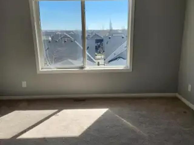 For Rent 3 Bedroom Condo Airdrie AB DS104972593