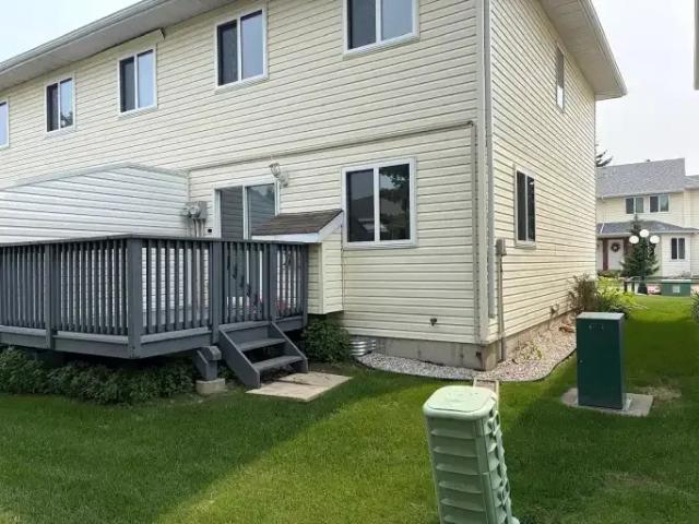 For Rent 3 Bedroom Condo Edmonton AB DS104471233