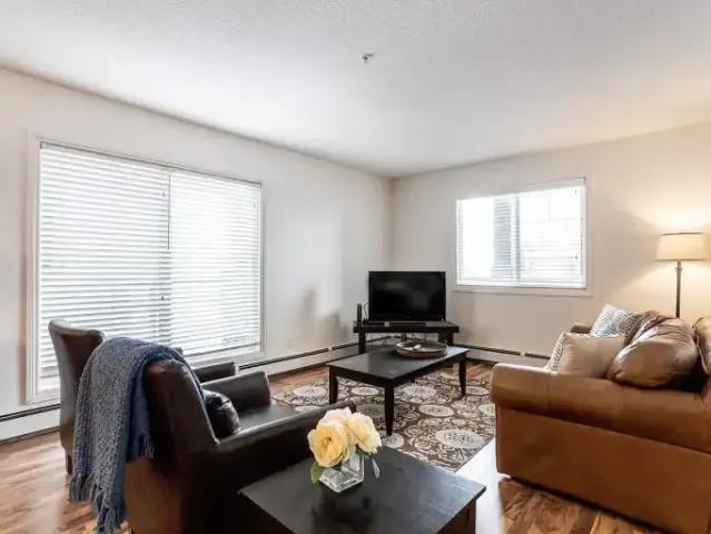 For Rent 3 Bedroom Condo Edmonton AB DS104179108