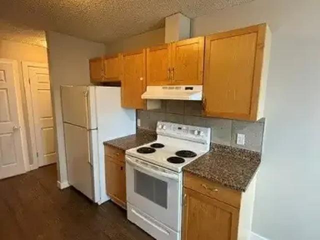 For Rent 3 Bedroom Condo Edmonton AB DS104181610