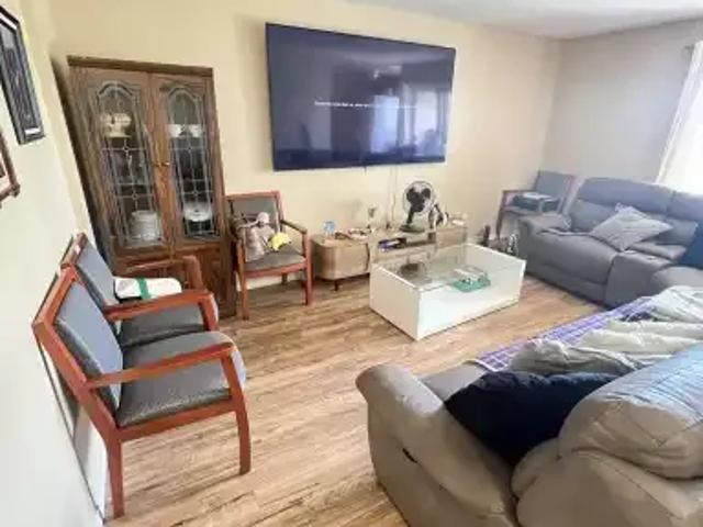 For Rent 3 Bedroom Condo Edmonton AB DS104182350