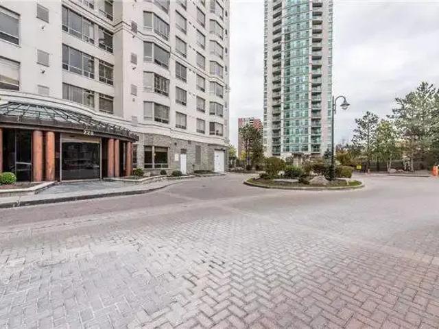 For Rent 3 Bedroom Condo Toronto ON DS104292202