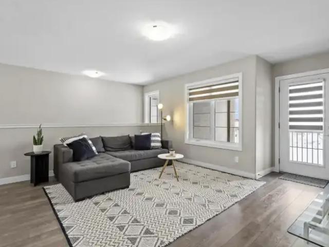 For Rent 3 Bedroom Apartment Moose Jaw SK DS103060173