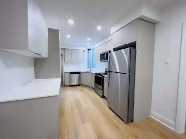 For Rent 3 Bedroom Apartment Montreal QC DS102845418