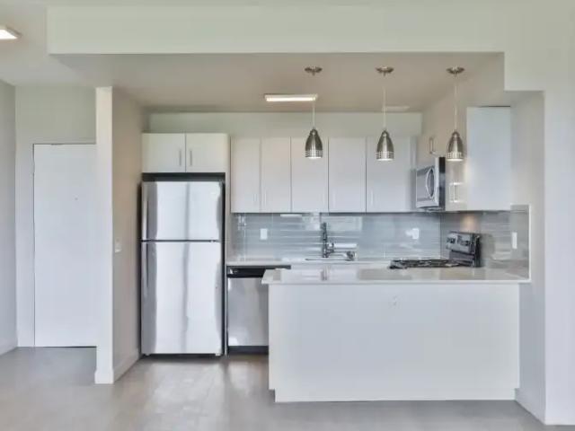 For Rent 3 Bedroom Apartment North York ON DS98705644