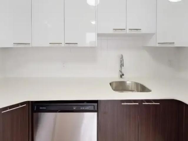 For Rent 3 Bedroom Apartment Ottawa ON DS101789381