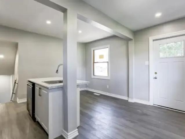 For Rent 3 Bedroom Apartment Orillia ON DS103411251
