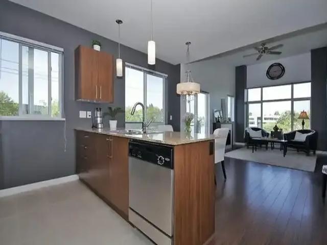 For Rent 3 Bedroom Apartment Abbotsford BC DS104972459