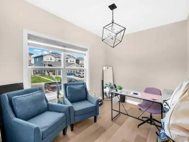 For Rent 3 Bedroom Apartment Airdrie AB DS104563589