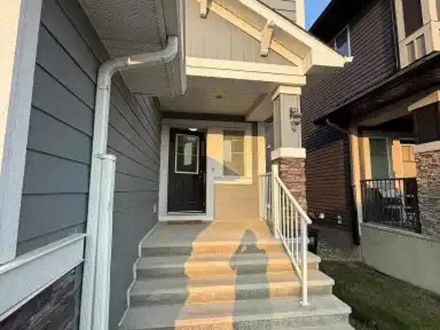 For Rent 3 Bedroom Apartment Airdrie AB DS105047969