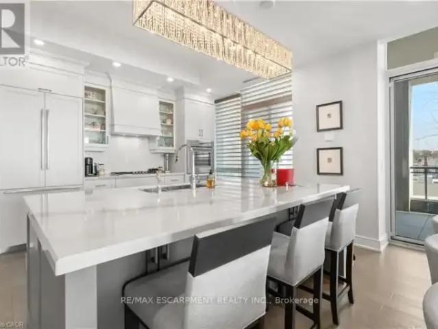For Rent 3 Bedroom Apartment Burlington ON DS103011904