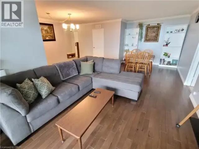 For Rent 3 Bedroom Apartment Burlington ON DS104957755
