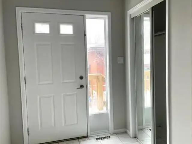 For Rent 3 Bedroom Apartment Barrie ON DLS101556043