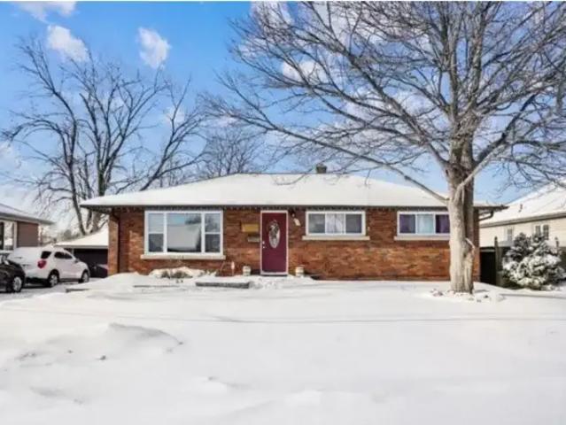 For Rent 3 Bedroom Apartment Brantford ON DS103574523