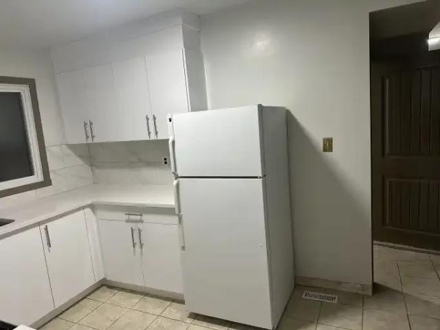 For Rent 3 Bedroom Apartment Calgary AB DLS102811528