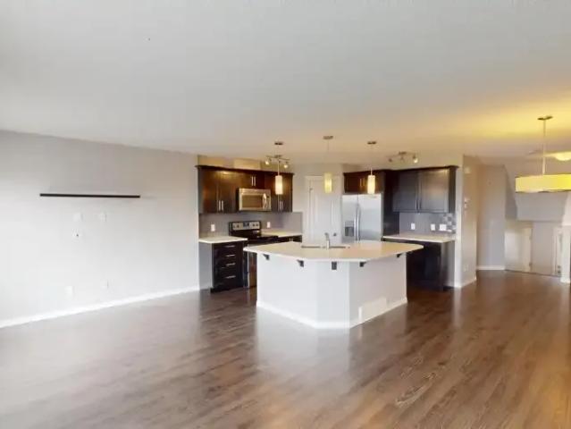 For Rent 3 Bedroom Apartment Calgary AB DLS102846507