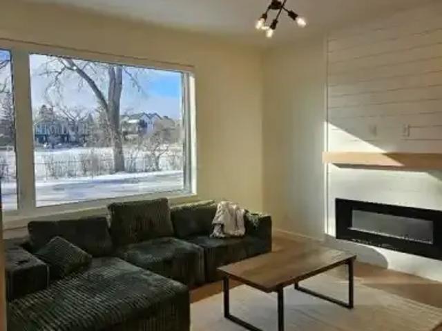 For Rent 3 Bedroom Apartment Calgary AB DS100564028