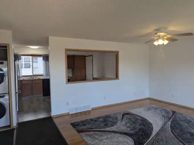 For Rent 3 Bedroom Apartment Calgary AB DS101948435