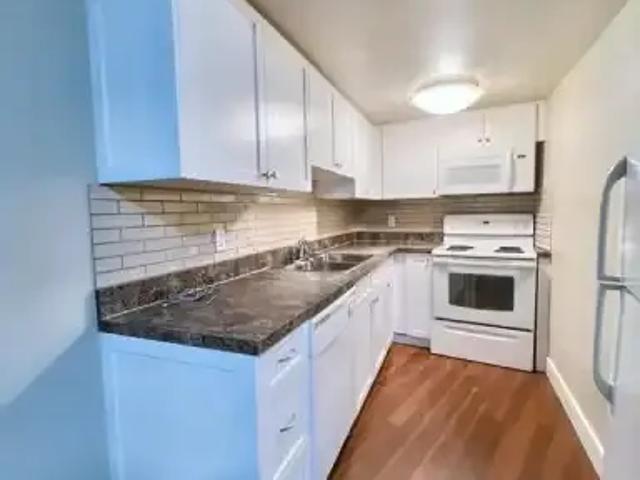 For Rent 3 Bedroom Apartment Calgary AB DS101948038