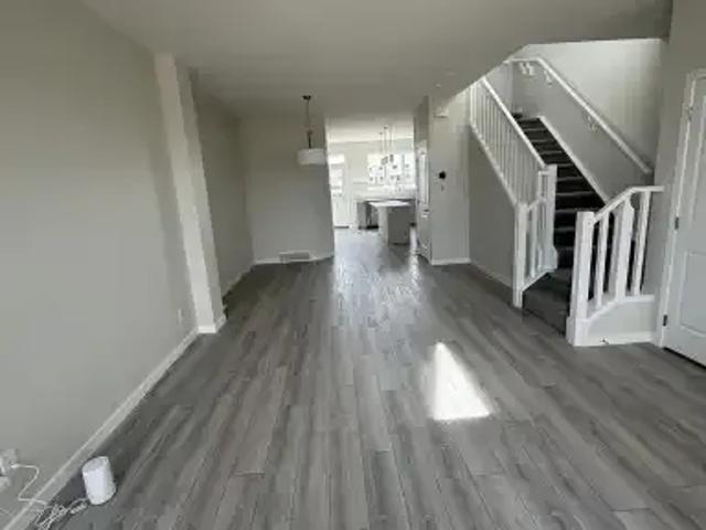 For Rent 3 Bedroom Apartment Calgary AB DS101948330
