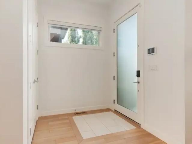 For Rent 3 Bedroom Apartment Calgary AB DS101986211
