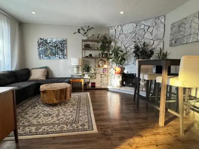 For Rent 3 Bedroom Apartment Calgary AB DS101148572