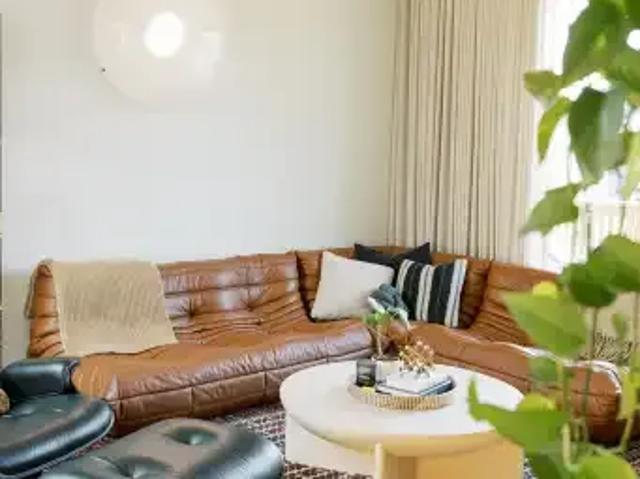 For Rent 3 Bedroom Apartment Calgary AB DS101217378