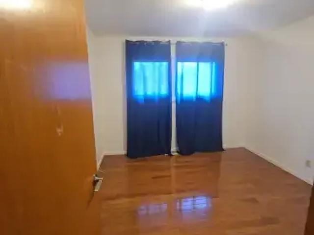 For Rent 3 Bedroom Apartment Calgary AB DS102701303