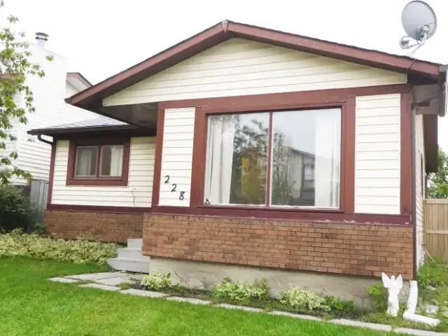 For Rent 3 Bedroom Apartment Calgary AB DS102845833