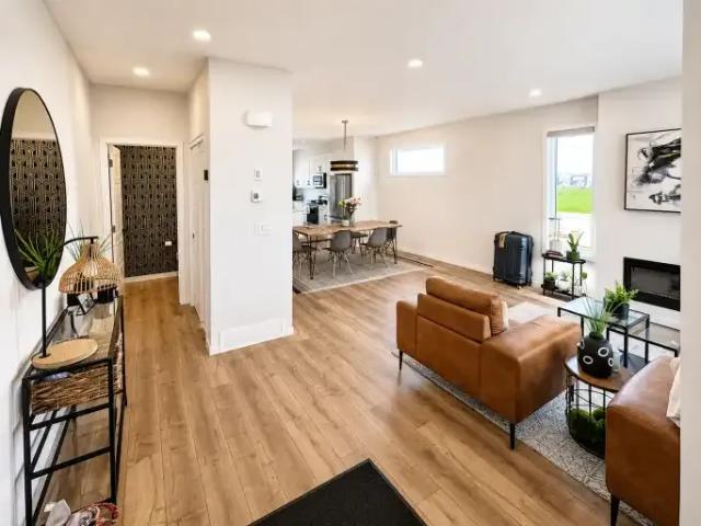 For Rent 3 Bedroom Apartment Calgary AB DS102883453