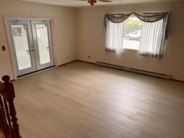For Rent 3 Bedroom Apartment Calgary AB DS102883069