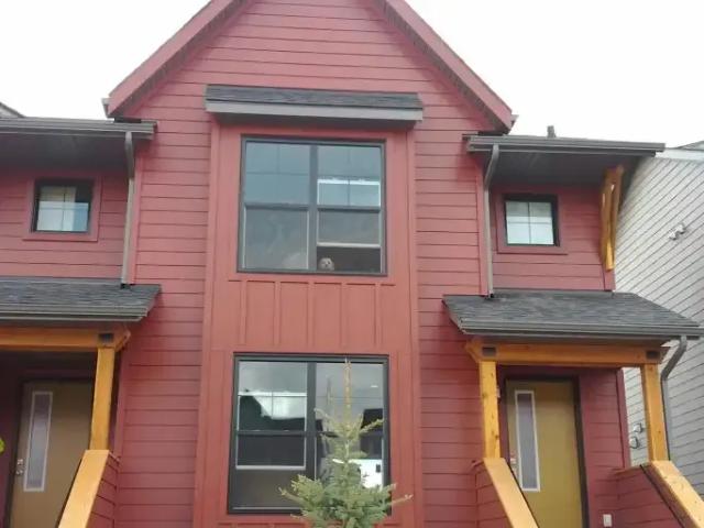 For Rent 3 Bedroom Apartment Calgary AB DS102272358