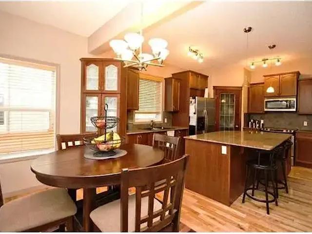 For Rent 3 Bedroom Apartment Calgary AB DS102338889