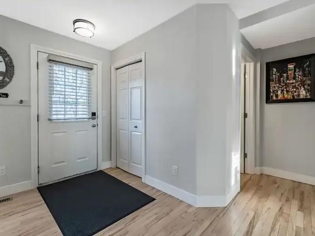 For Rent 3 Bedroom Apartment Calgary AB DS103424669