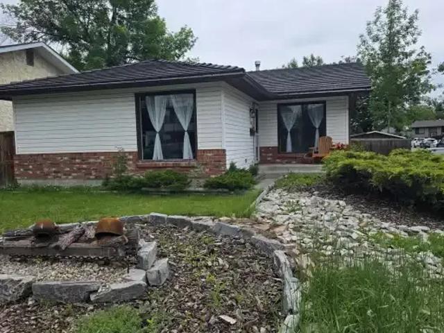 For Rent 3 Bedroom Apartment Calgary AB DS103542380