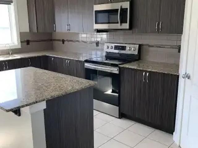 For Rent 3 Bedroom Apartment Calgary AB DS103840264
